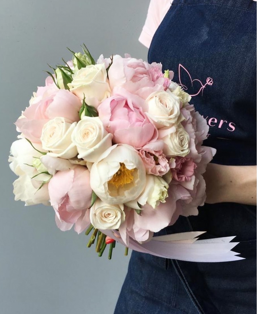 Bridal bouquet LOV 15